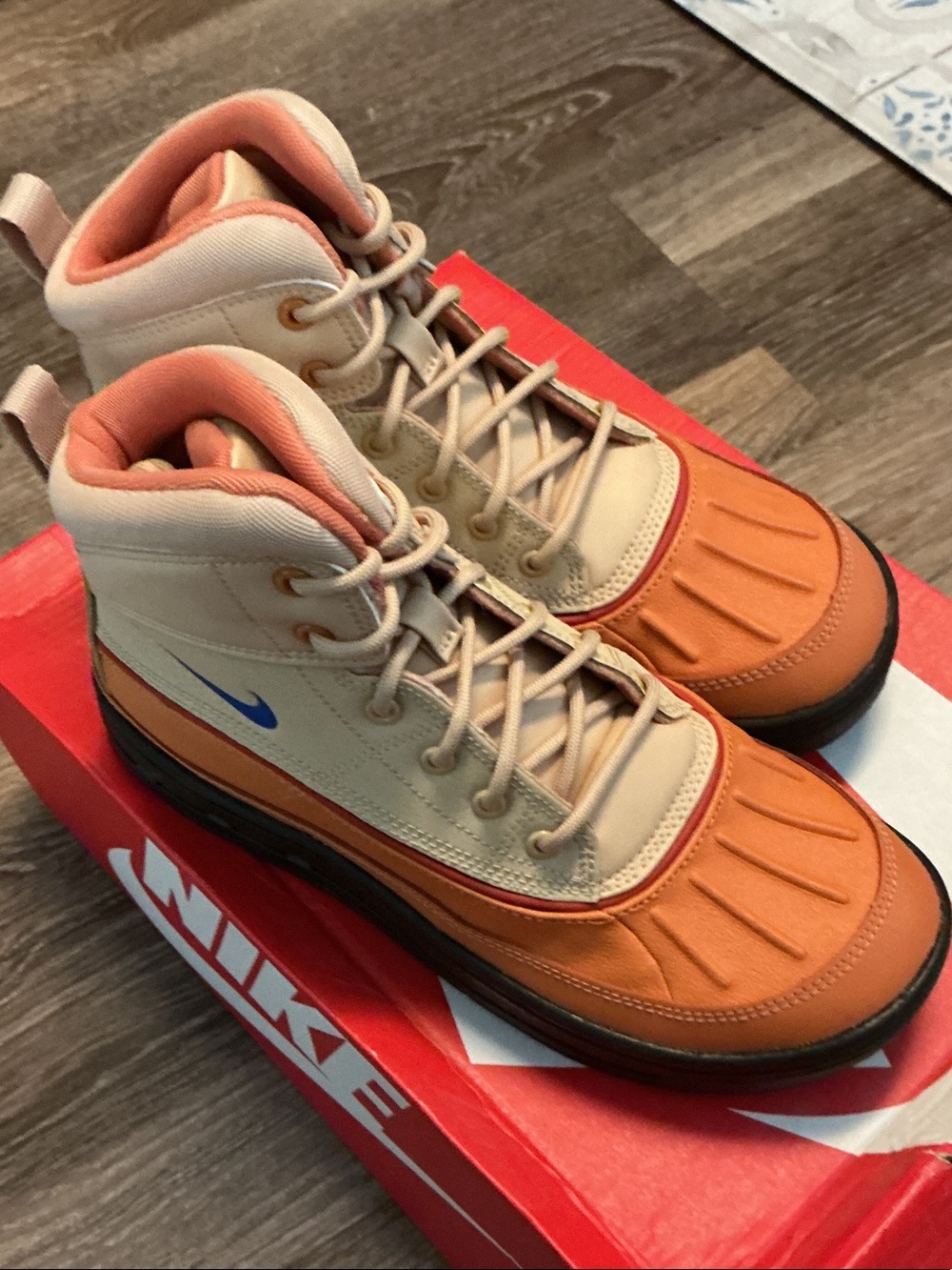 Nike Kids' Two-Tone Orange and Beige Winter Boot